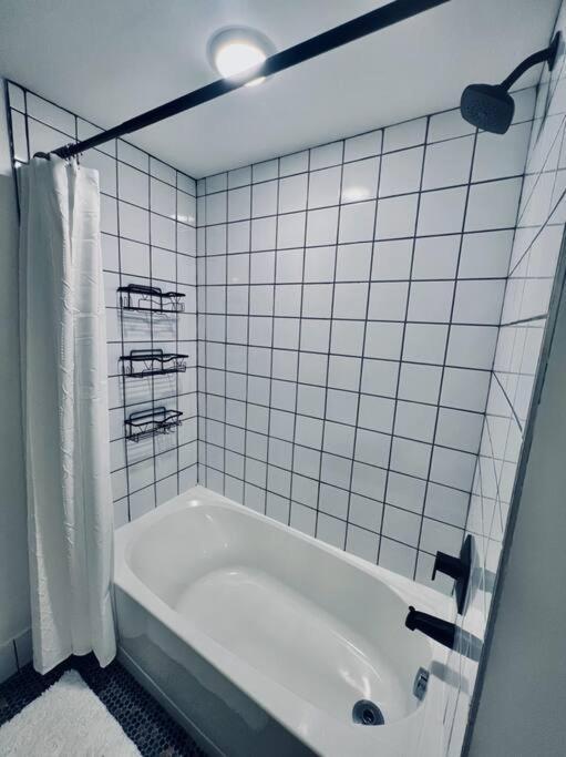 Urban Oasis, Otr Near Casino & Downtown! - 2 Beds Lägenhet Cincinnati Exteriör bild