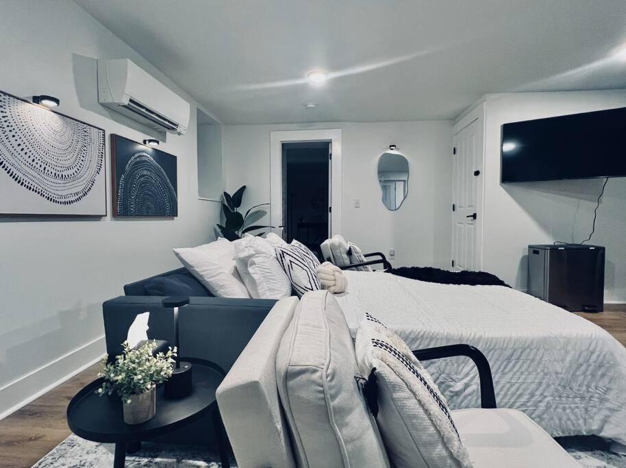 Urban Oasis, Otr Near Casino & Downtown! - 2 Beds Lägenhet Cincinnati Exteriör bild