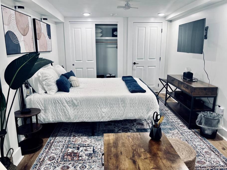 Urban Oasis, Otr Near Casino & Downtown! - 2 Beds Lägenhet Cincinnati Exteriör bild